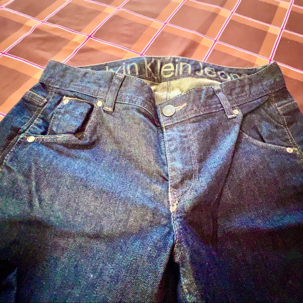 Summer Special Calvin Klein Straight Leg Slimming Denim Jeans in Size 28 - Picture 16 of 16